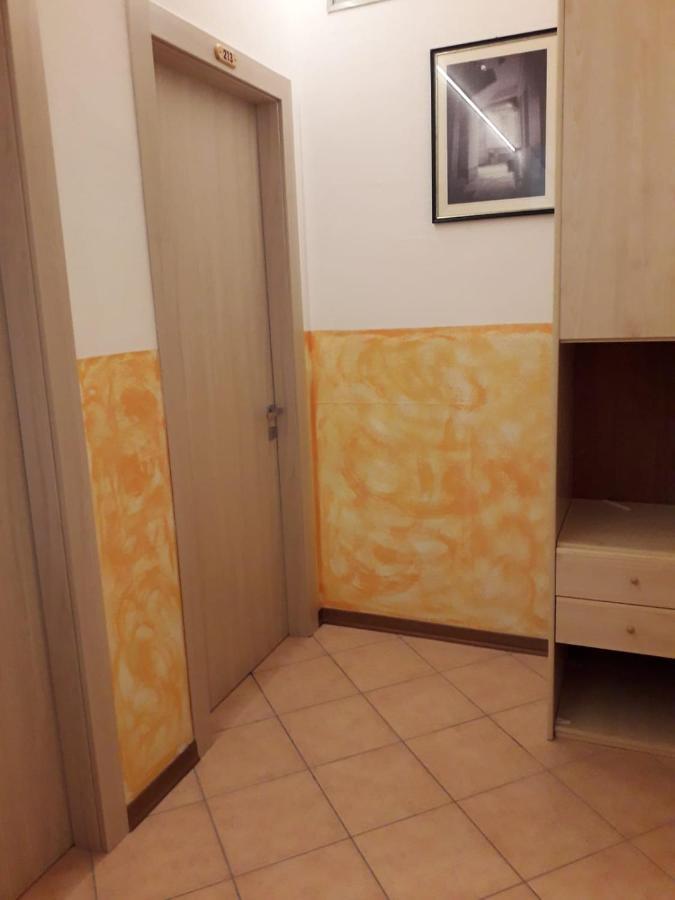 Albergo Del Turista Vernasca Экстерьер фото